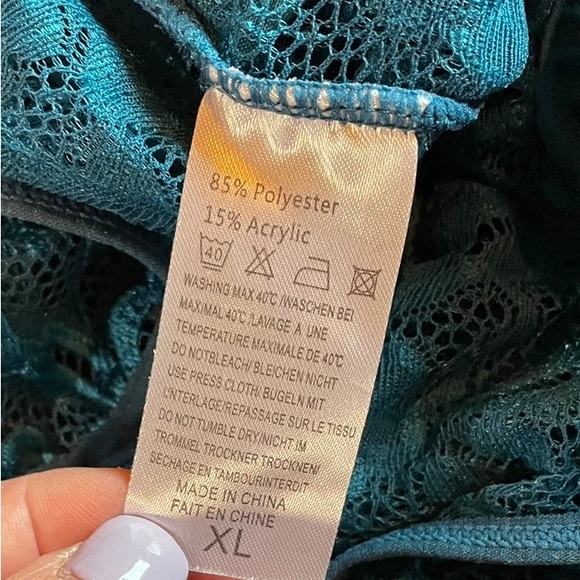 SEXY Woman’s Teddy - Picture 3 of 3